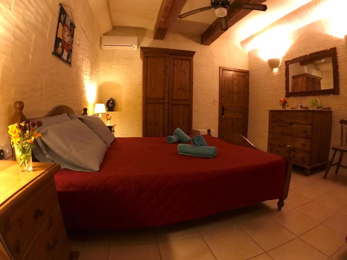 Ad Hoc B&B Il-Pergla Exterior photo