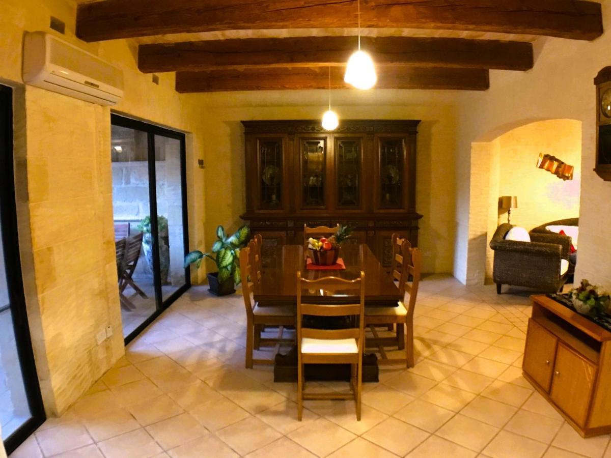 Ad Hoc B&B Il-Pergla Exterior photo
