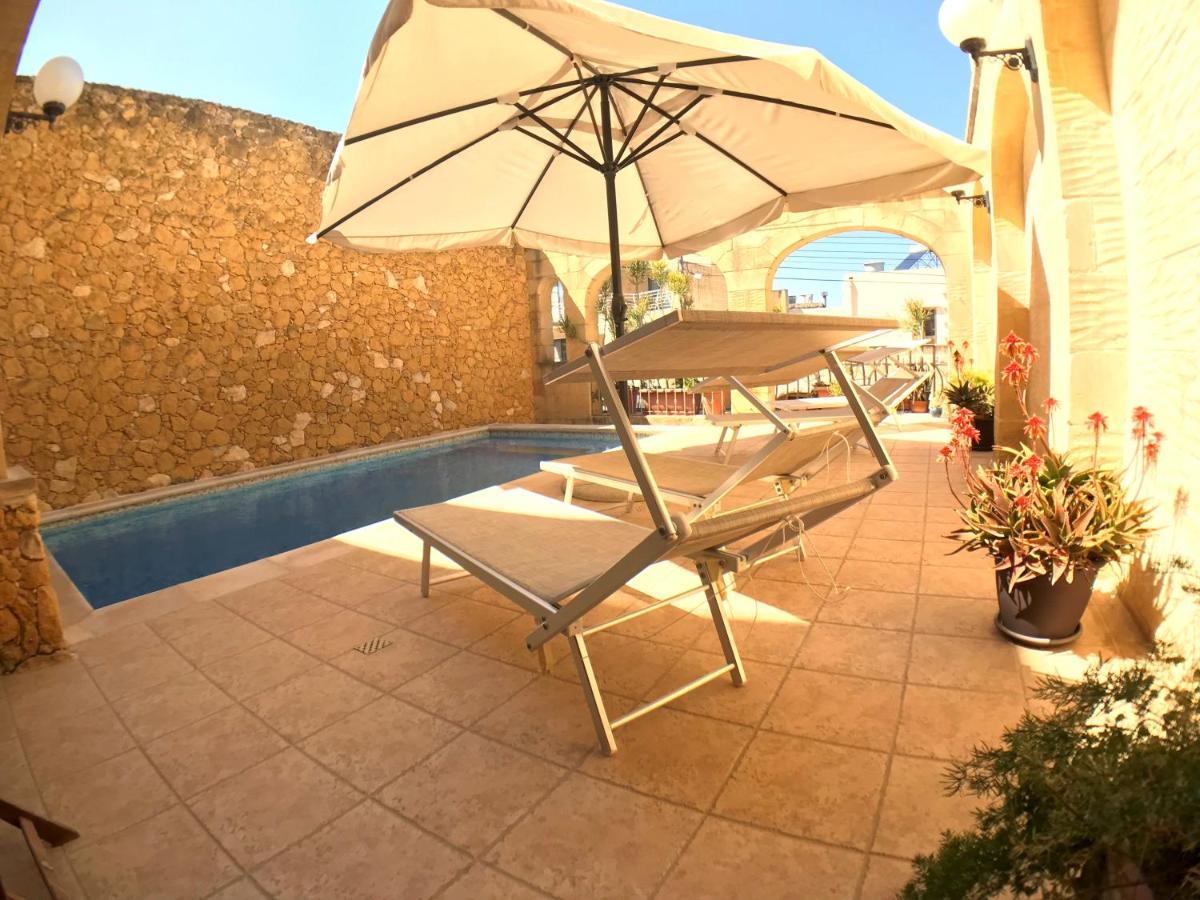 Ad Hoc B&B Il-Pergla Exterior photo